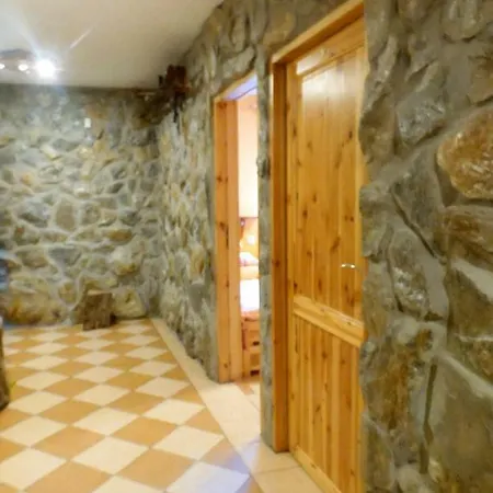 - Pod Smerkami Chalet