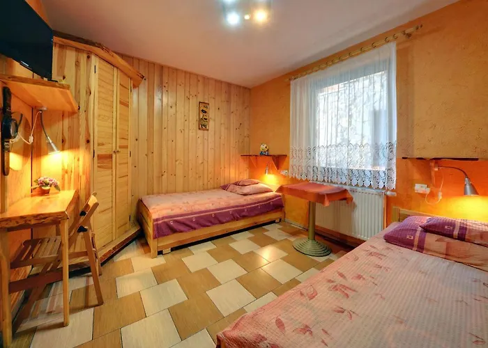 - Pod Smerkami Chalet